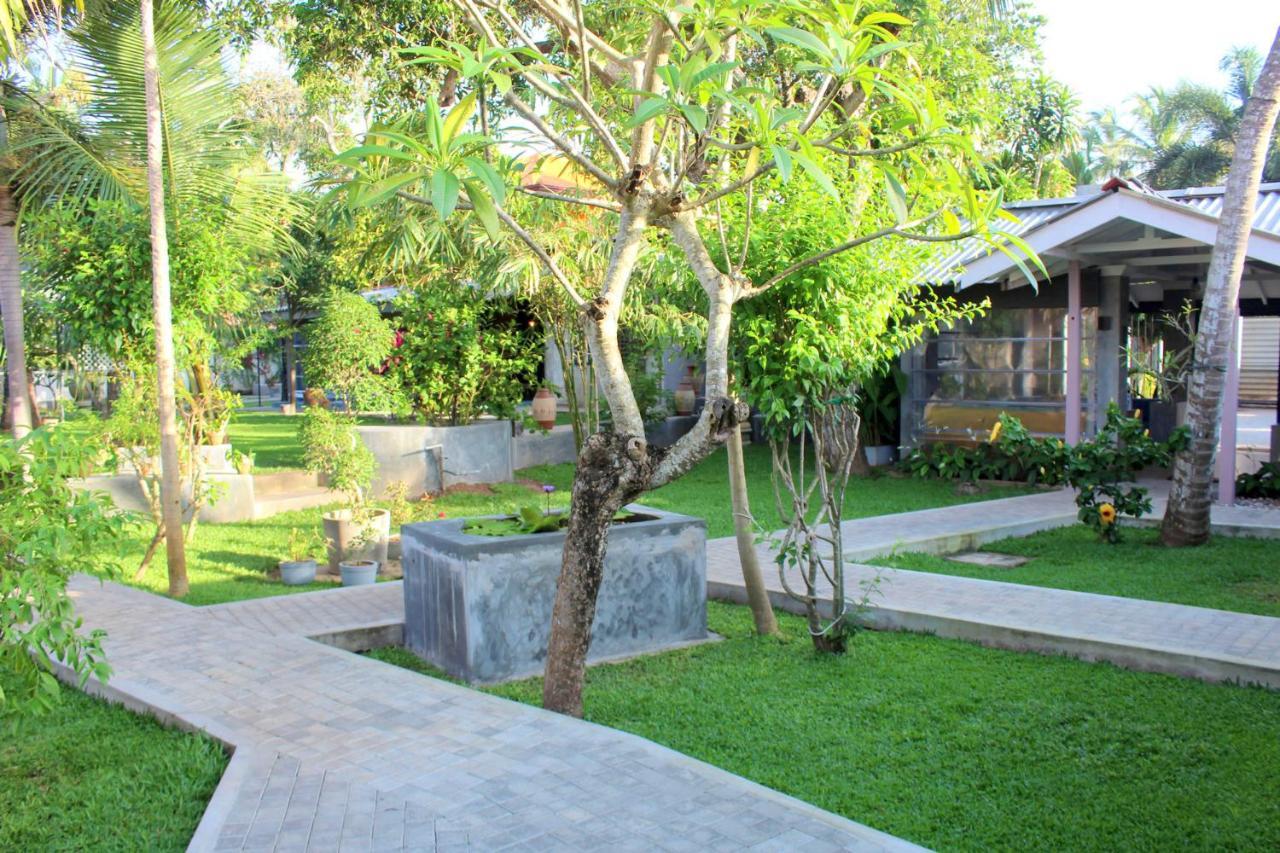 Morning Star Resorts Негомбо Екстериор снимка